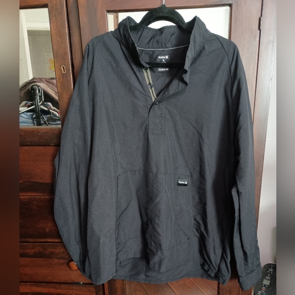 Hurley Men's Black Windbreaker / Rain Jacket_XL